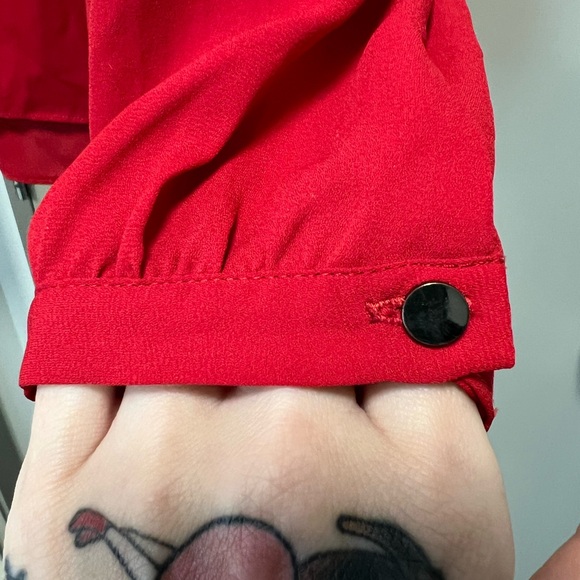 Woman’s blouse (size 2x) - Picture 3 of 6